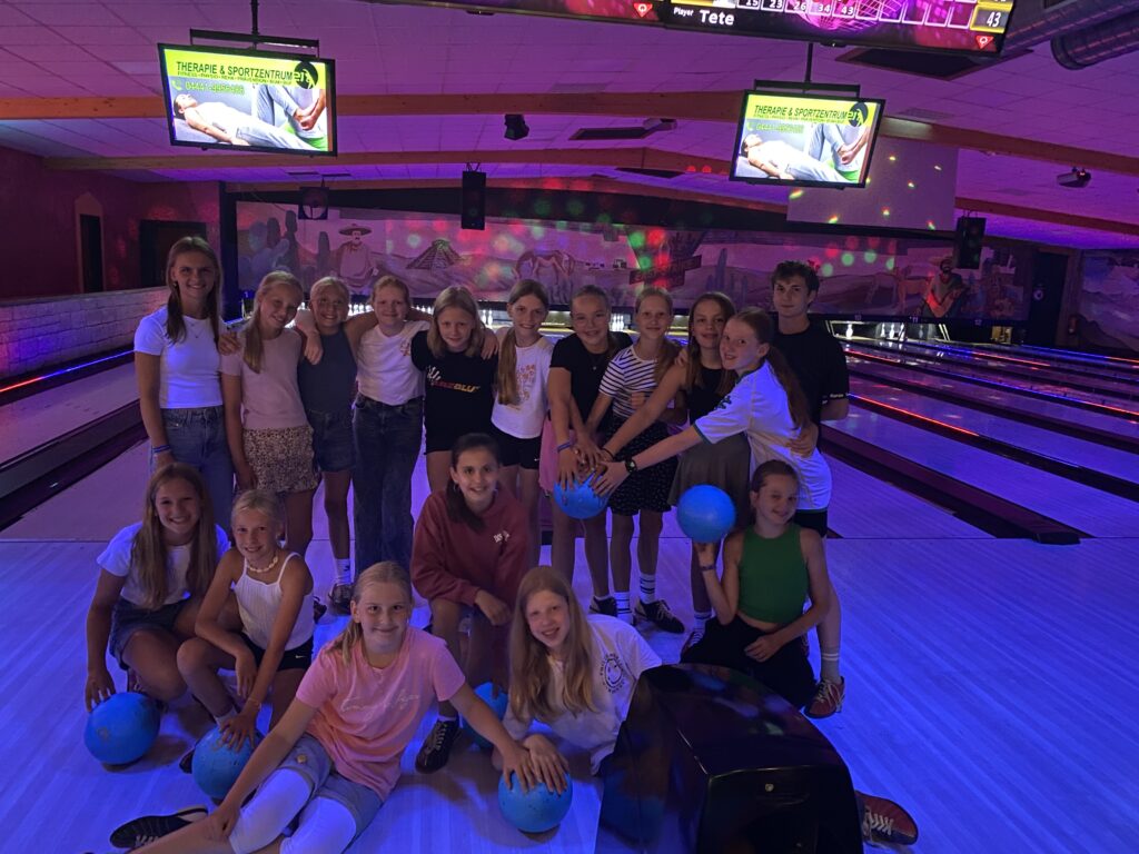 Gruppenfoto_Bowling